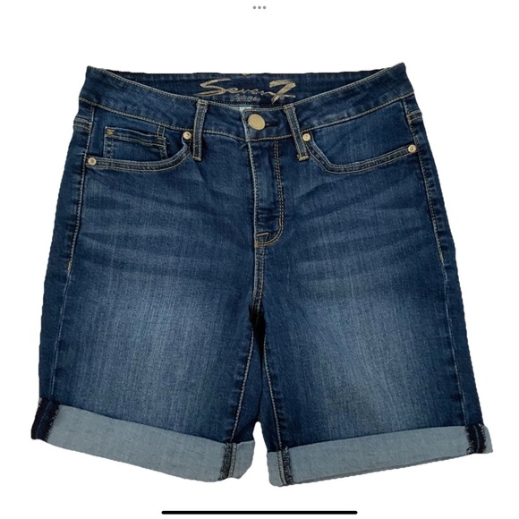 Seven7 Women's Bermuda Jean Shorts Size 6 Stretch Cuffed Or Straight Hem - Picture 1 of 15
